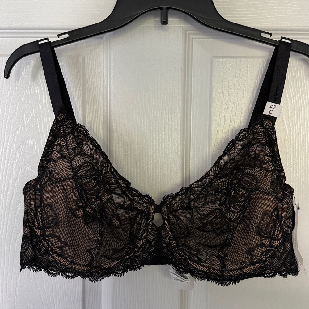Calvin Klein Seductive Comfort Lace Unlined Full Coverage Bra QF1741, 42C